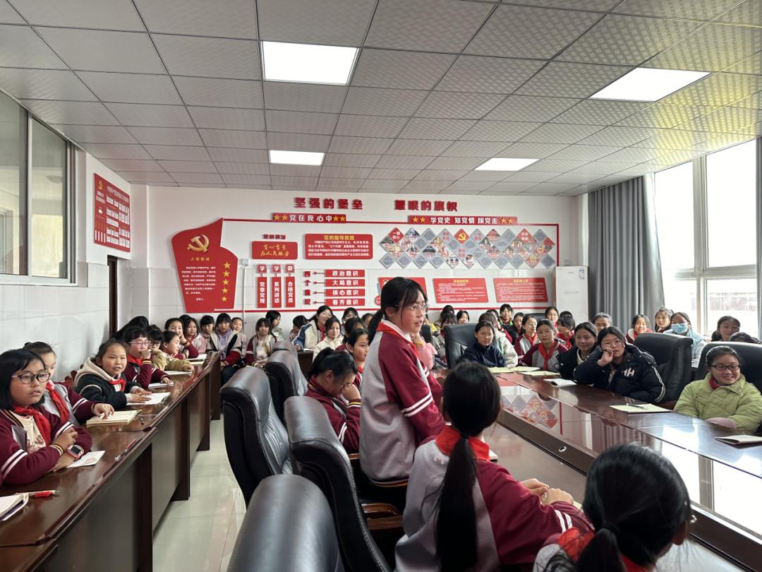 妇联动态区妇联关爱未成年人专家宣讲团走进新皂镇金峰小学