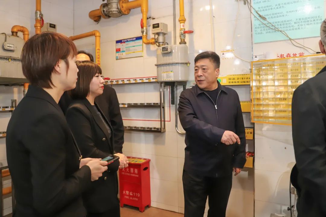 区长高树国实地调研燃气安全,消防安全,物业服务等工作_澎湃号·政务