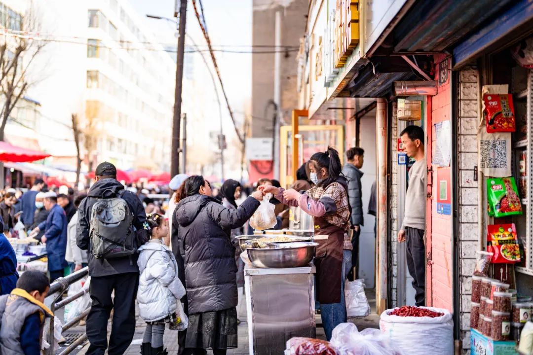 西宁这条老街道上了热搜第一,这是泼天的好事,下南关街一定要接好了!