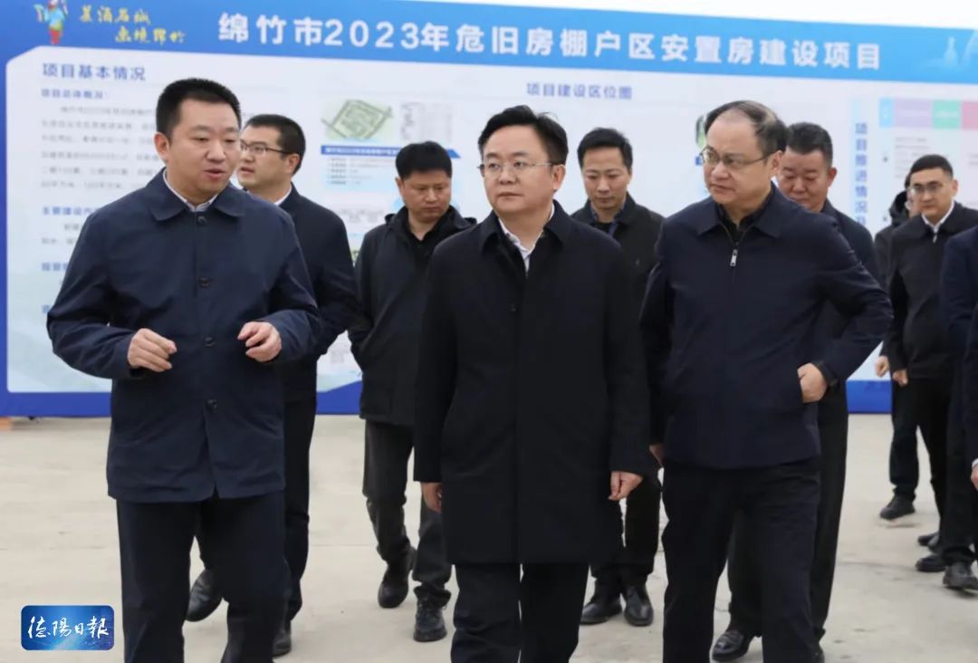 市民不用去洛阳人山人海,在"家门口"就能欣赏牡丹的风采.