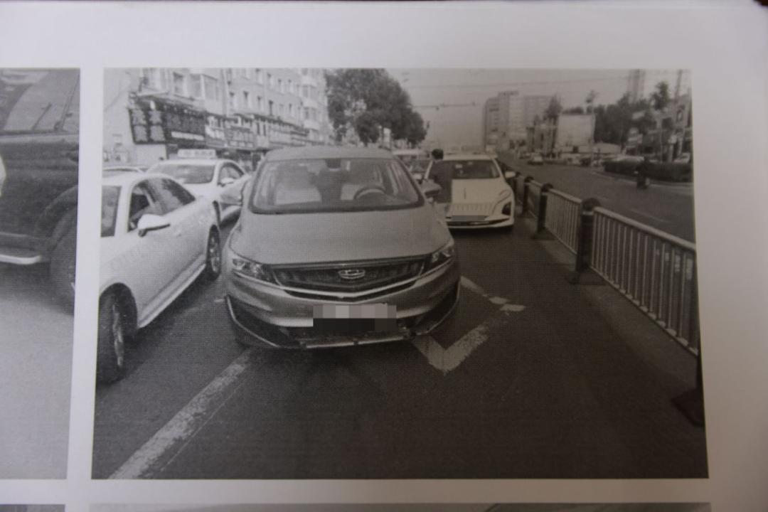 庭审现场碰瓷14起获刑两年