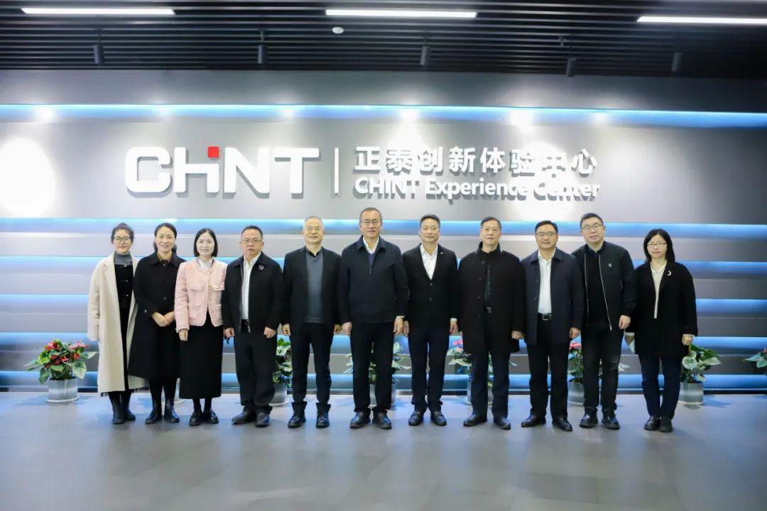 贯彻落实全国两会精神 会领导赴温州调研侨企项目_澎