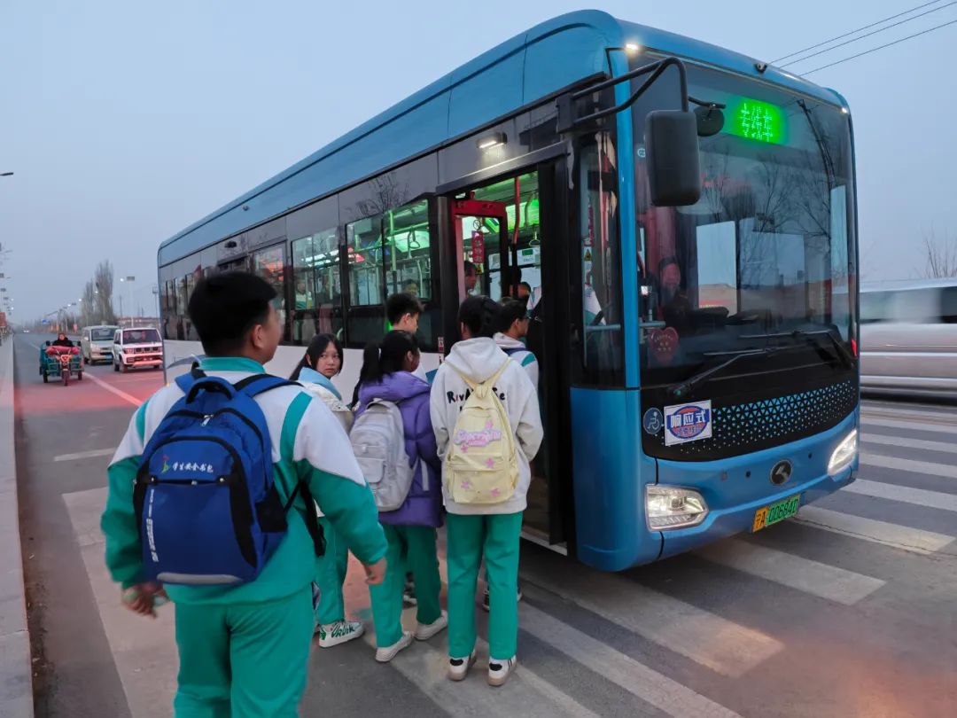 儿童友好 | 银川这条公交线路,专为一群中学生定制!