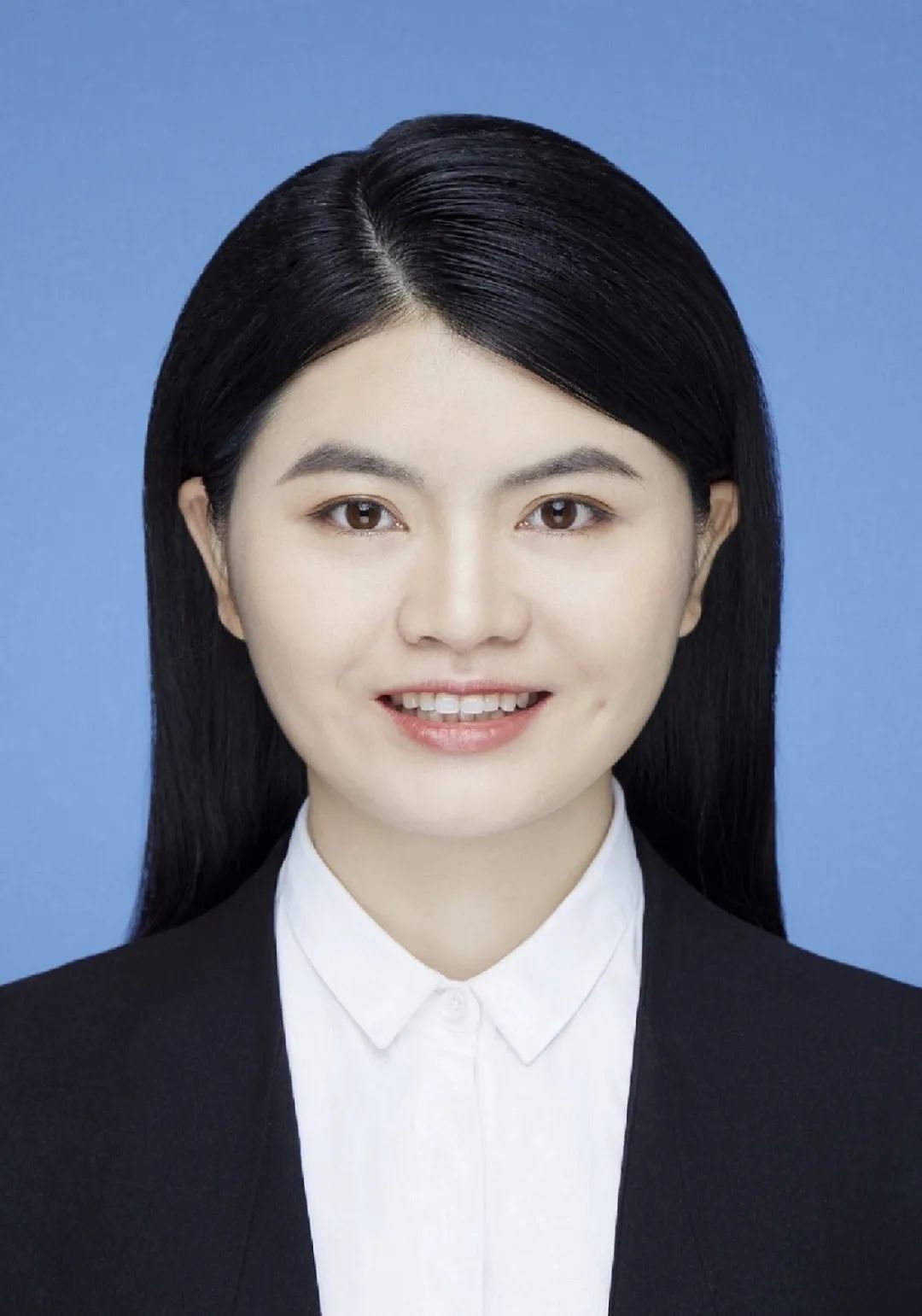 方娟 讲师郝旭,机械工程学院讲师,从事新能源汽车-可再生能源融合碳