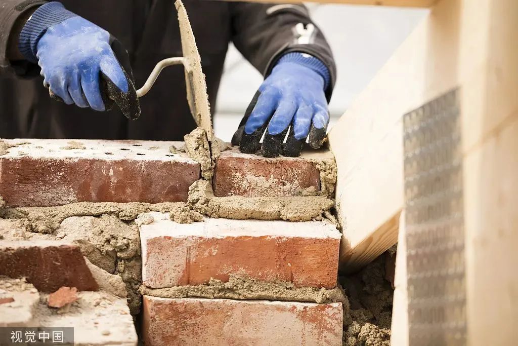 "高薪"之下却难招人,熟练装修工的a面b面_澎湃号·媒体_澎湃新闻-the