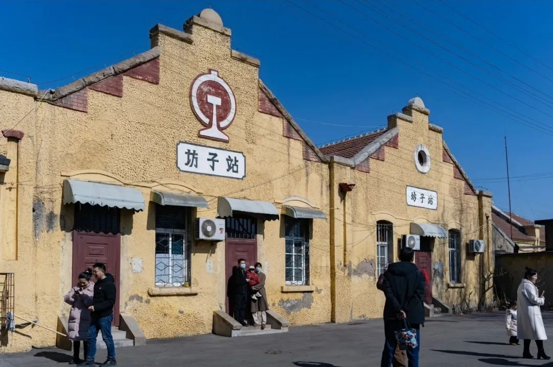 坊茨小镇的春天"很热"!_澎湃号·政务_澎湃新闻-the paper