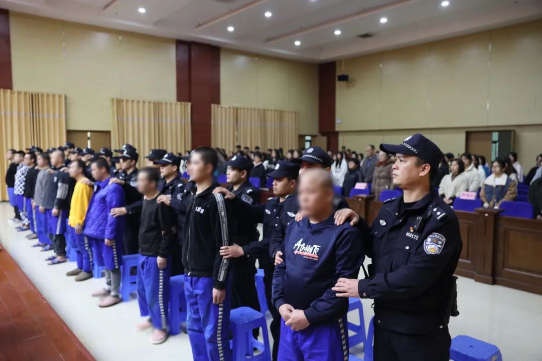 广西河池市宜州区法院集中宣判十起毒品犯罪案件最高被判十年