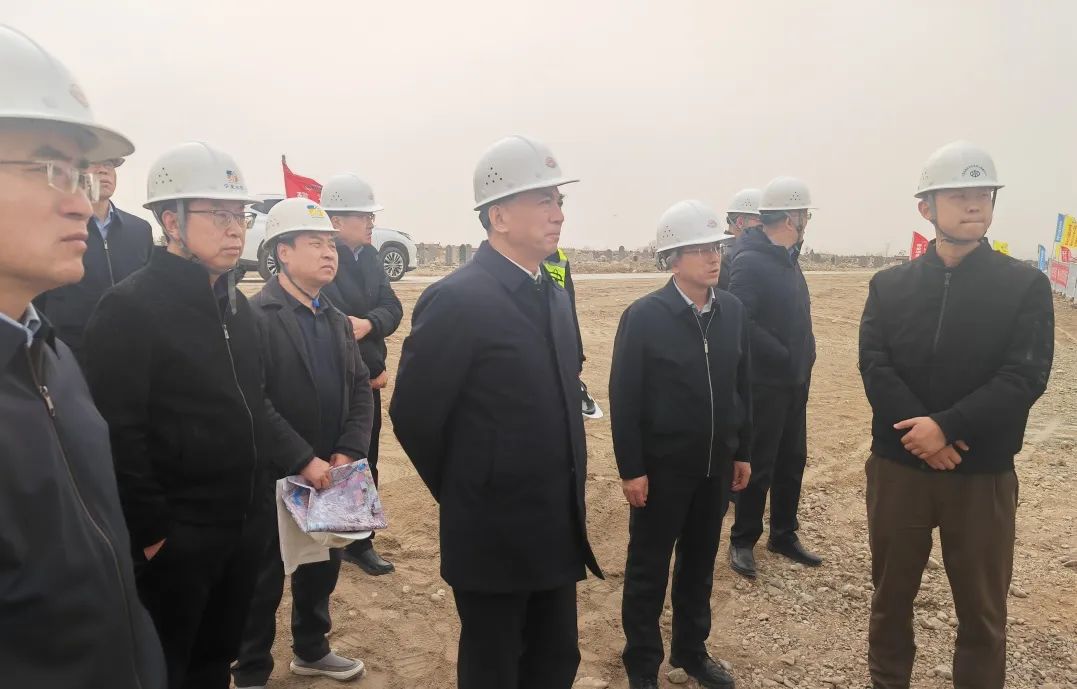 3月15日,自治区水利厅党组书记,厅长朱云带领相关处室负责人深入宁夏