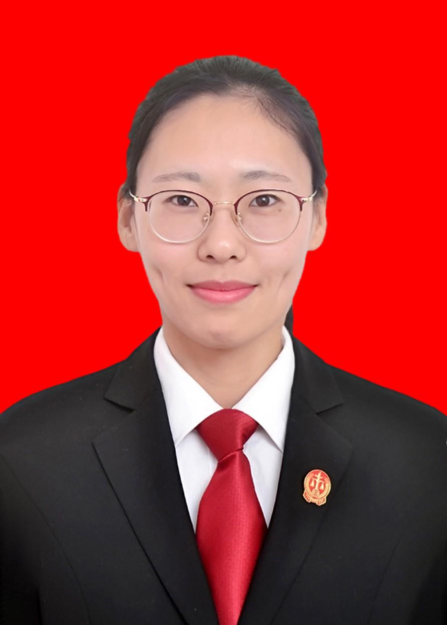 以"如我在诉"意识践行人民至上理念乳山法院城区法庭五级法官助理张丽