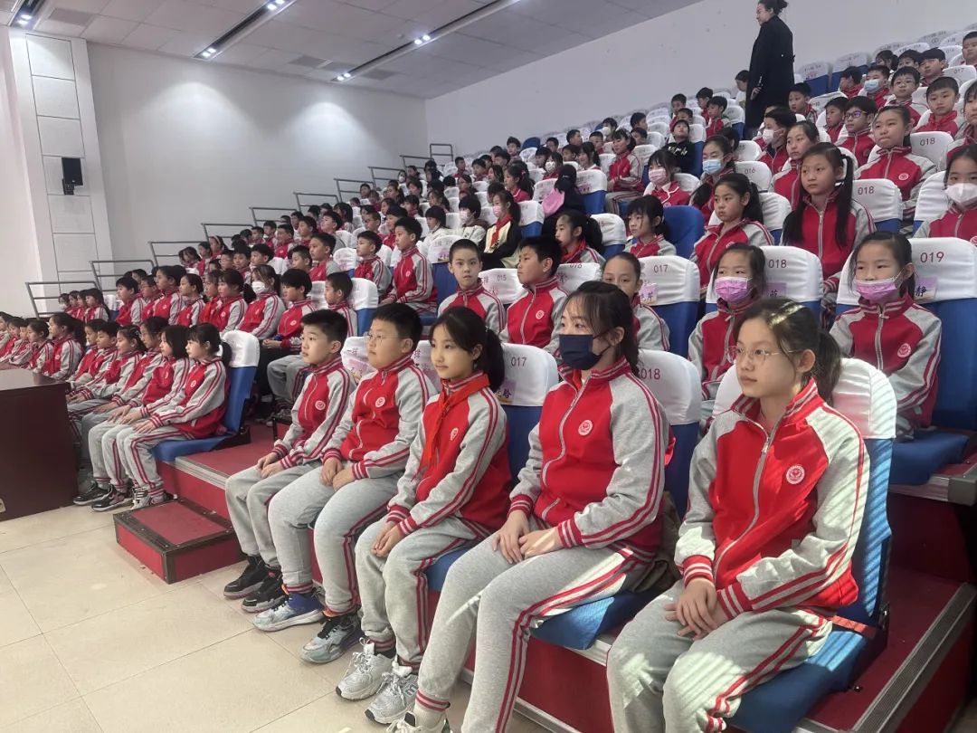 口腔医院联合天津市和平区科学技术协会,走进天津市和平区西康路小学