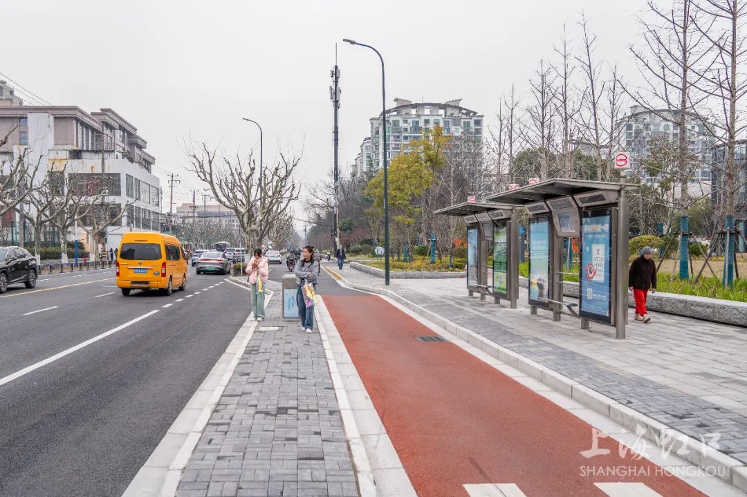 广粤路广中路公交站大变样,拥堵难题迎刃而解!