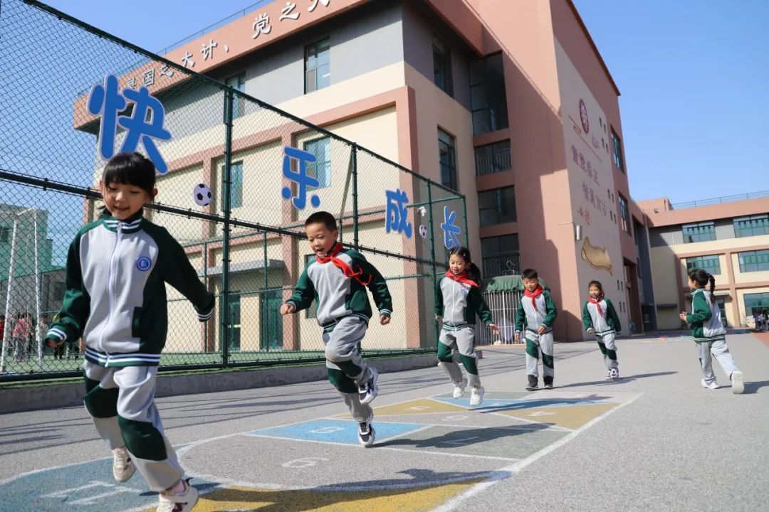 城阳校园课间10分钟快乐值拉满