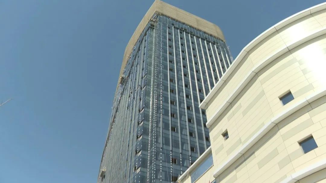 徐州火车站东广场,风帆状塔楼初显真容!