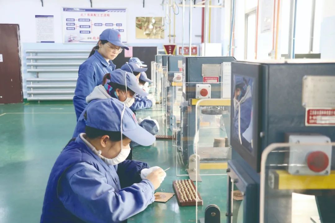 全国三八红旗集体江西新余国科科技股份有限公司技术中心研发团队科研