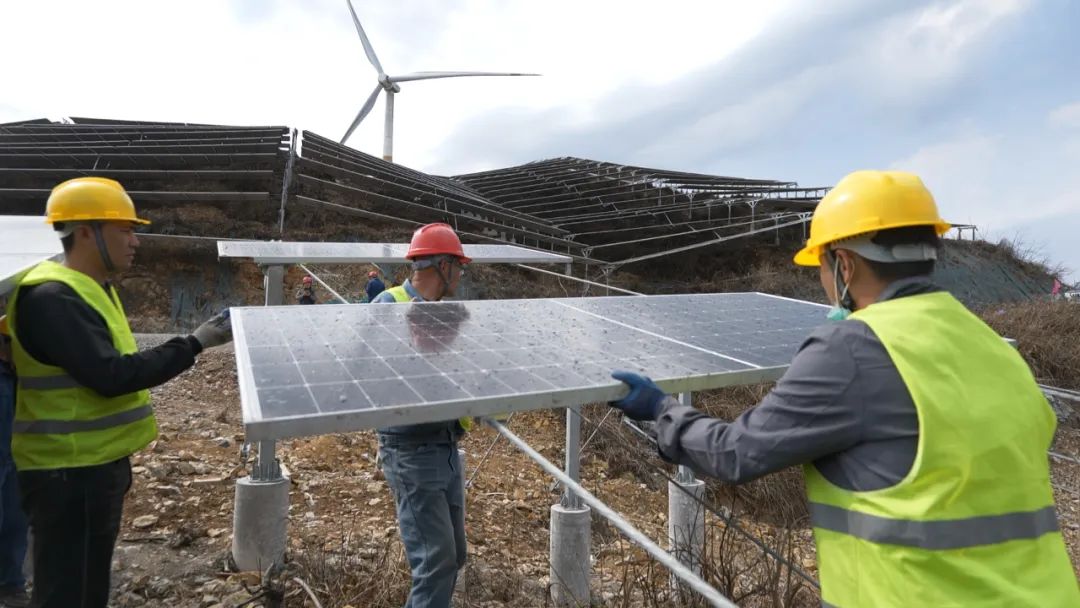 黔东南：追光逐日向“新”而行 光伏产业动能澎湃