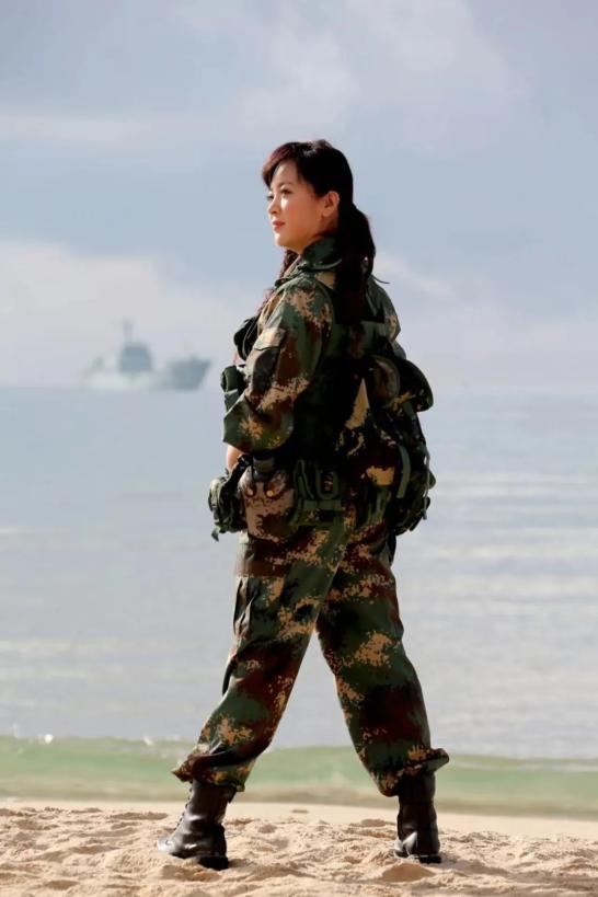 央视主持人张莉:与丈夫相识15天闪婚,女儿是她最大的骄傲