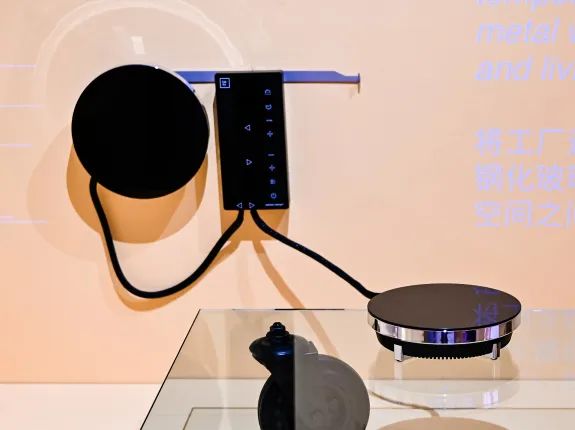 "秩序"电磁炉 ordine(piastre)2022年获金圆规奖阿德里亚诺设计公司为