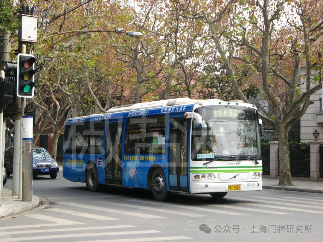 摄,2007)96路站牌(贺佳伟 摄,2006)96路swb6120khv2-3(s2c)型客车