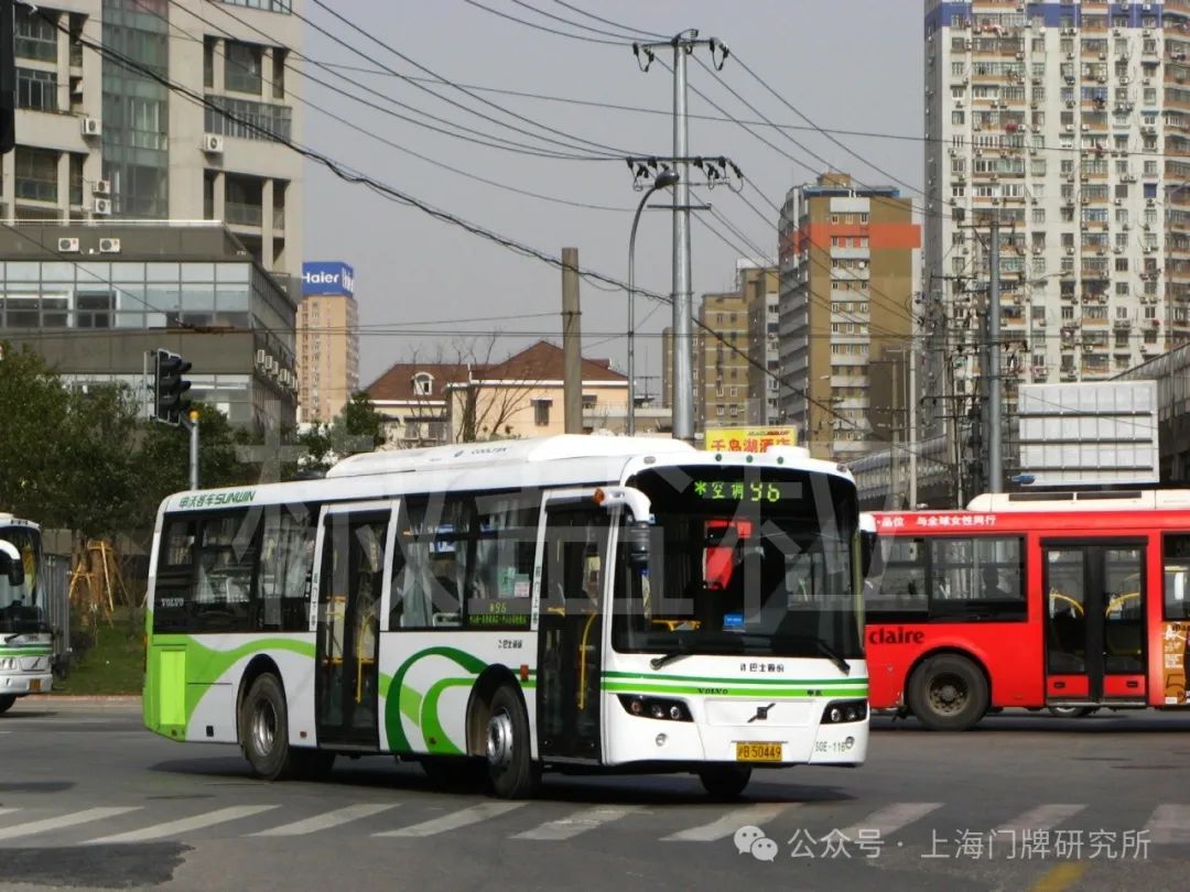 96路swb6100v(s0c)型客车,复兴西路高邮路(魏家钧 摄,2008)96路swb