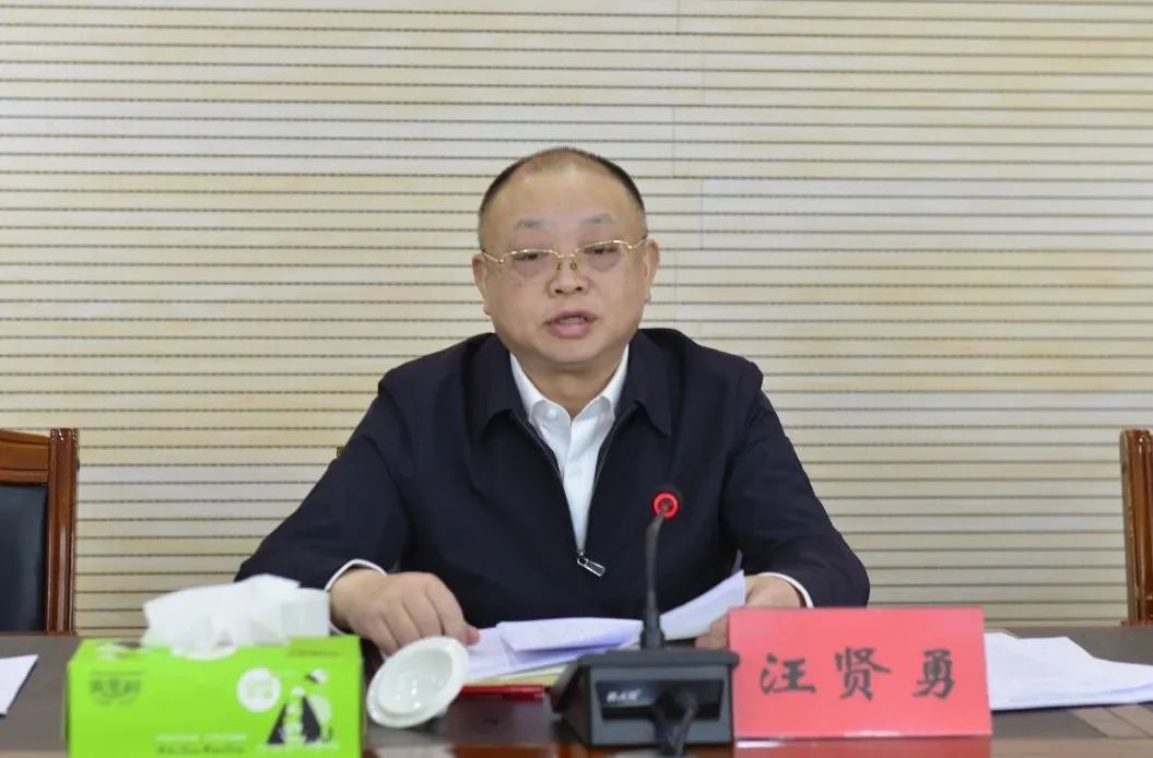 区党工委副书记,管委会主任曾琨,区党工委副书记雷珺茗,区党工委委员