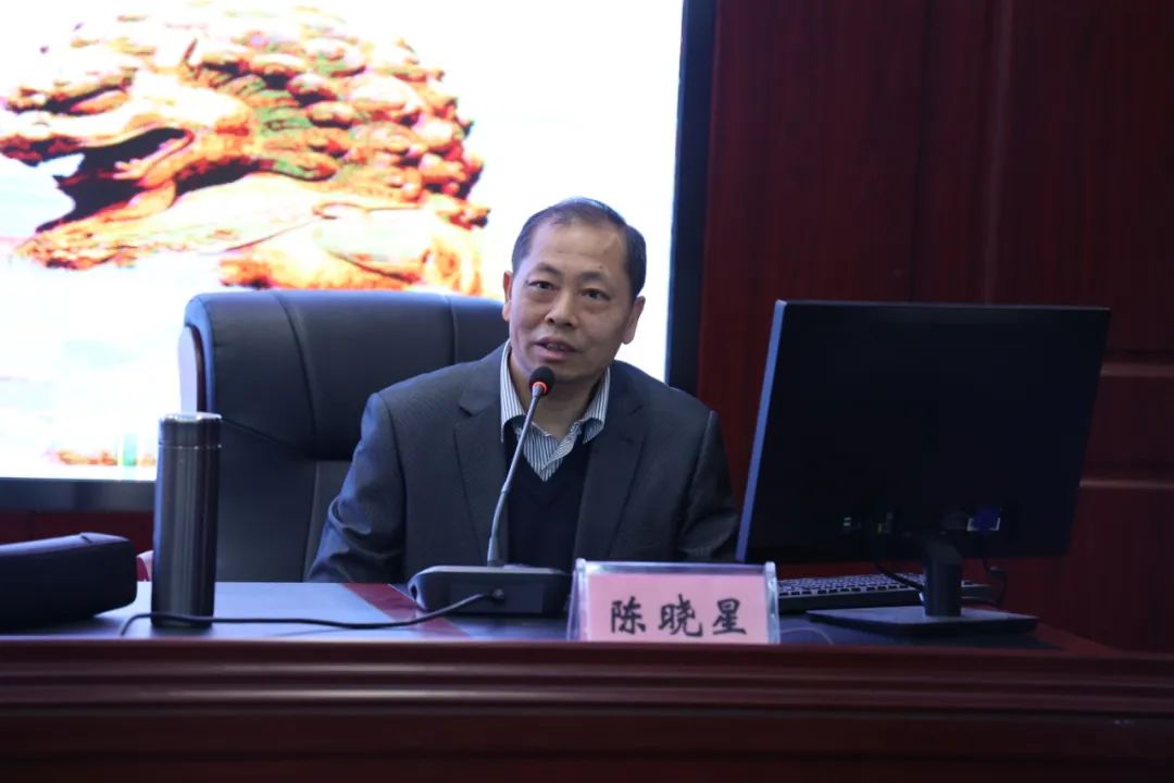 法检同堂齐培训同学共进启新篇江汉法院举办青年法官