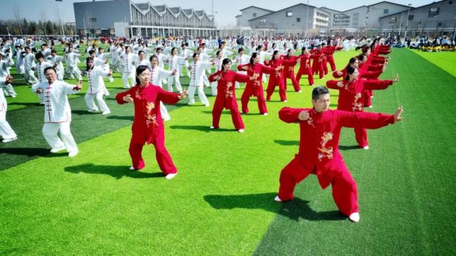 瀍河1000多名师生共聚体育盛会_澎湃号·政务_澎湃新闻-the paper