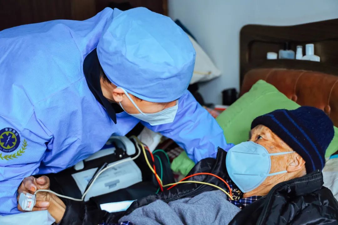 急救中心:"医"路联动共护航 跑出急救"加速度"