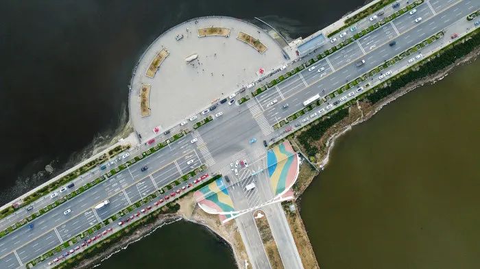 向新而行丨直击七彩盐湖景区改造一线