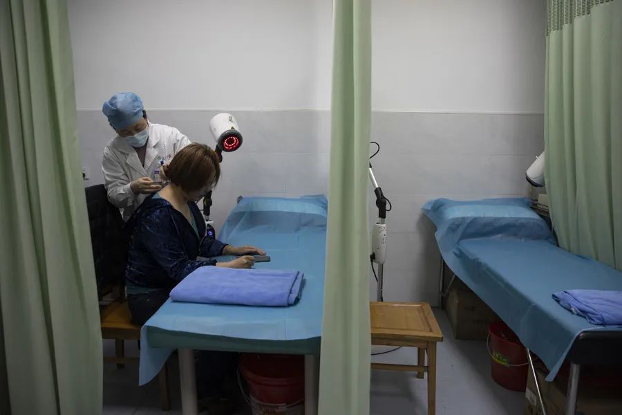 夜门诊开设近三周,来看接诊量如何?_澎湃号·政务_澎湃新闻-the paper