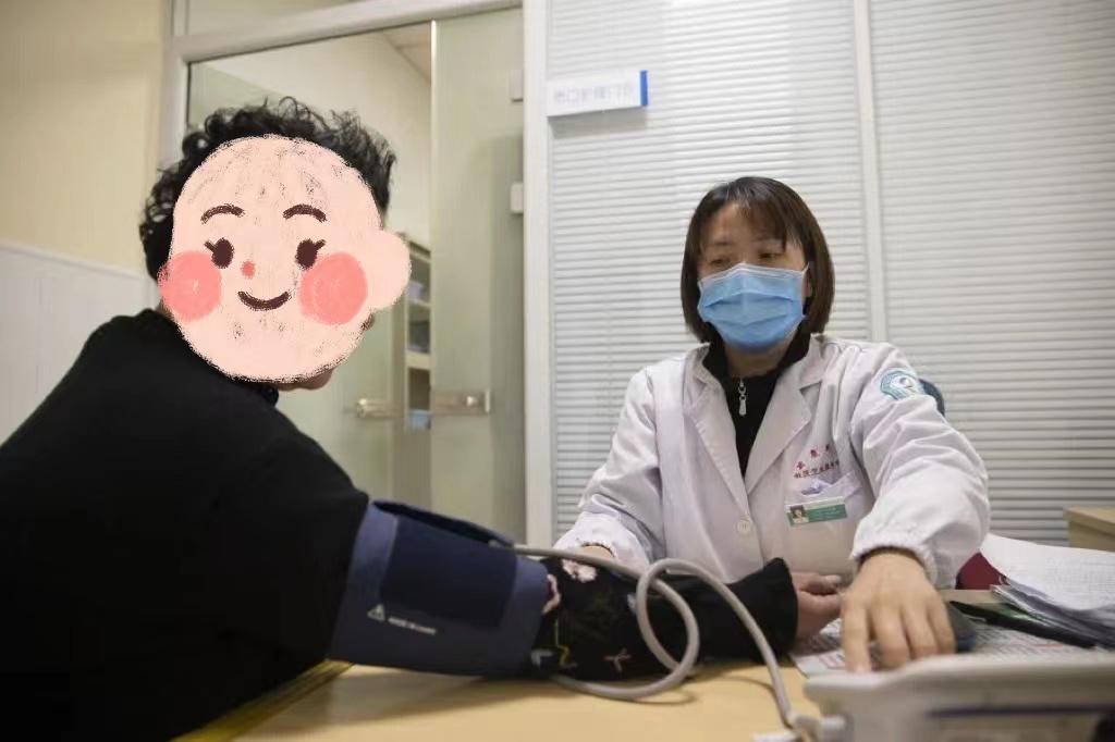 夜门诊开设近三周,来看接诊量如何?_澎湃号·政务_澎湃新闻-the paper