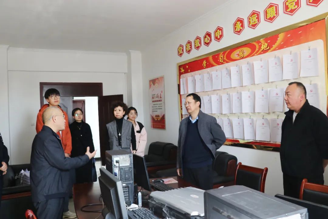 甘肃省高院牛登峰一行督查指导礼县法院诉讼档案电子化工作