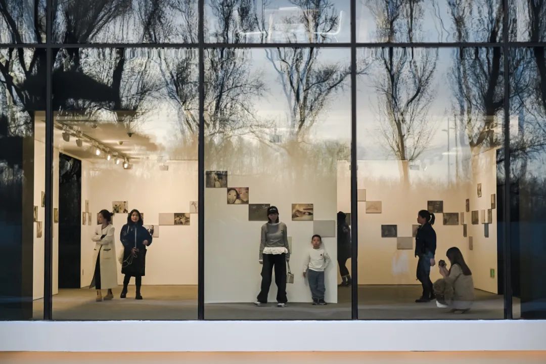 3月23日至5月26日,宋琨个展"无尽藏"在北京松美术馆举办,杨鉴担任策展