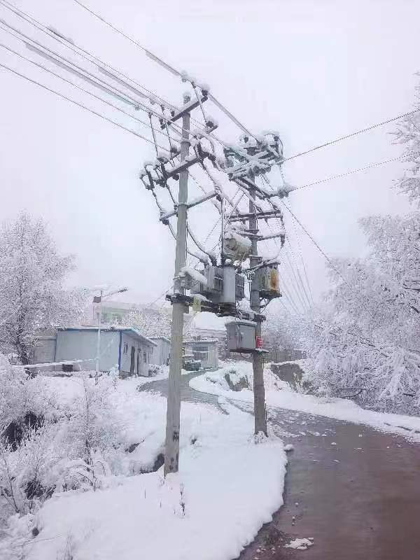 甘肃定西临夏受雨雪天气影响故障供电线路全部恢复供电