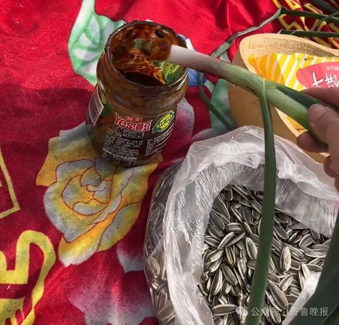 晚报(qiluwanbaoqlwb)综合编辑:周晓彤审校:李良栋监制:殷美玲周一见