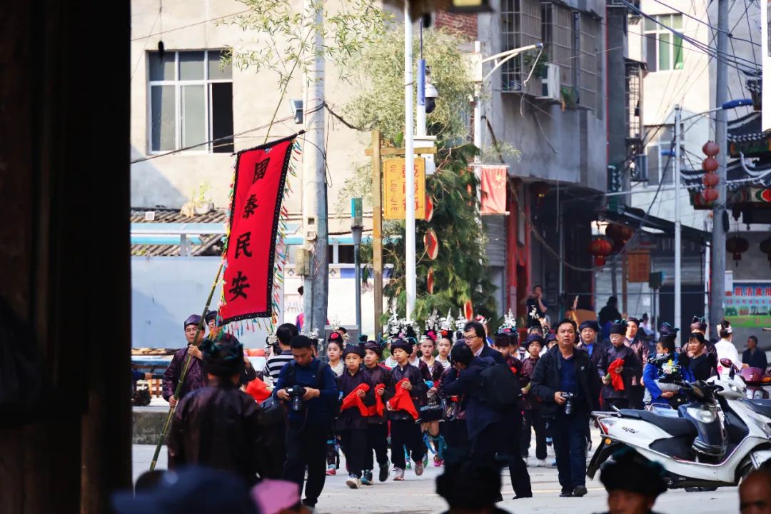 3月24日,龙额春社河歌油茶文化节在黎平县龙额侗