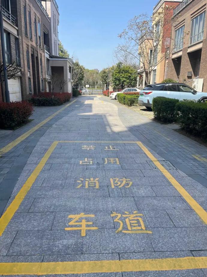 赞宁波 见文明 | "非接触"执法,江北消防破解消防车道堵占难题