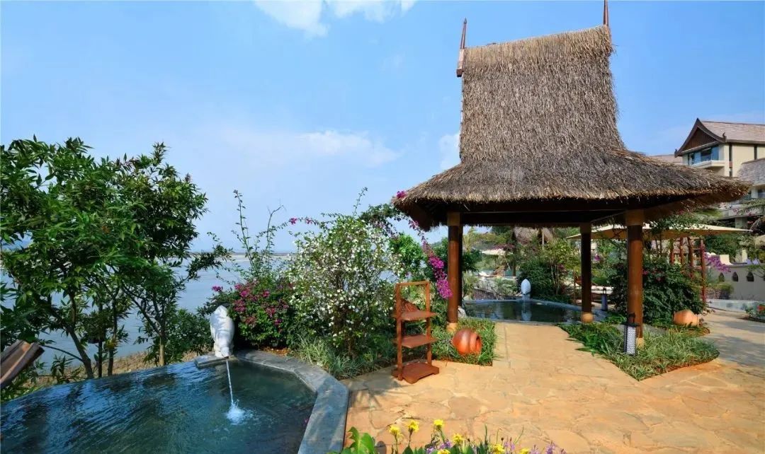 有益的微量元素这里的温泉是罕有的偏硅酸型温泉有着鲜明的中缅文化