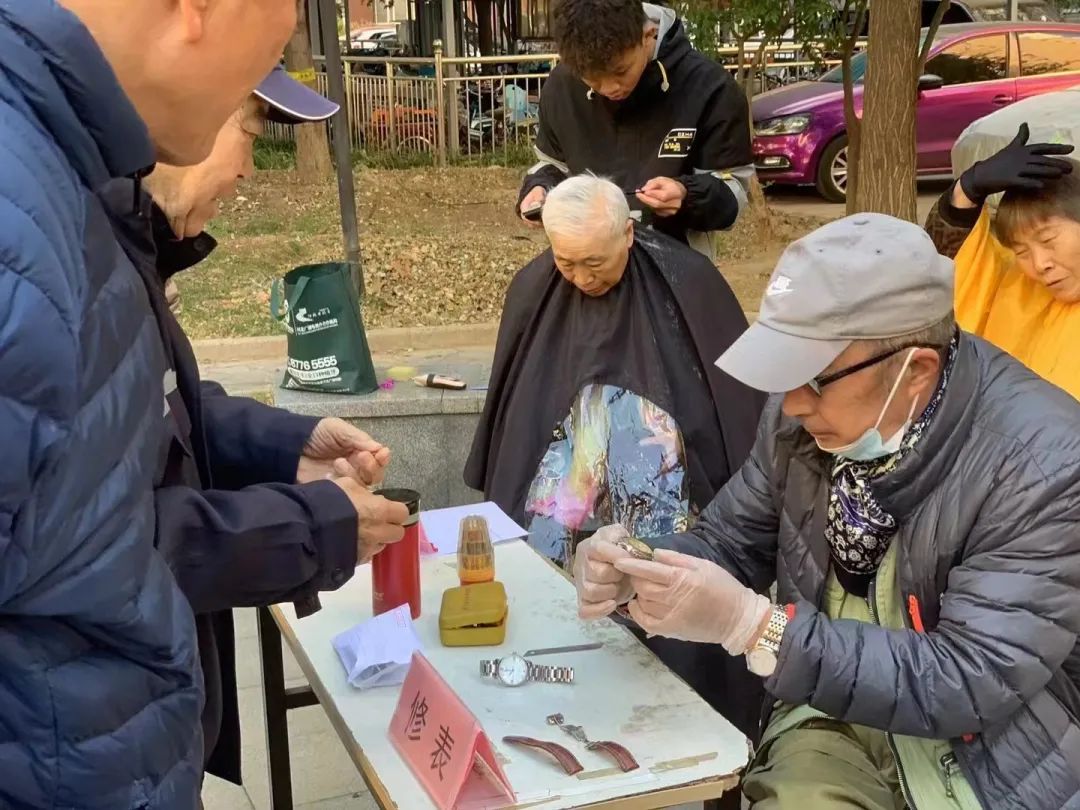 【惠民服务】修表修鞋修家电 社区"微工厂"包罗万象