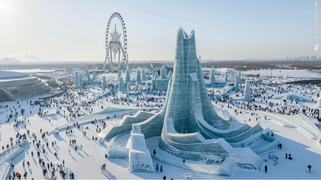 主营业务为冬季的冰雪大世界和夏季的哈尔滨国际啤酒节