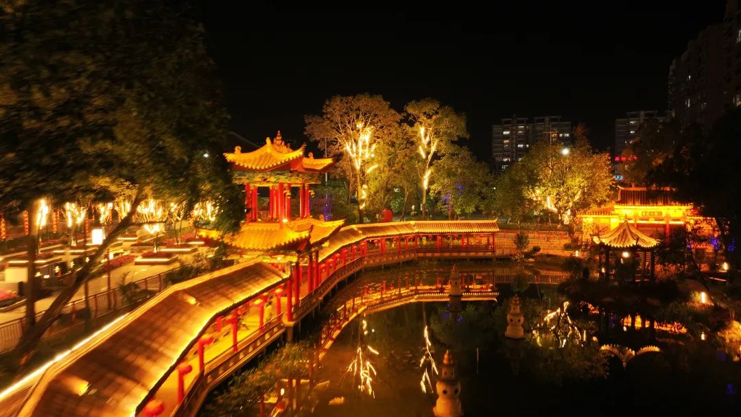 墨江夜景图片