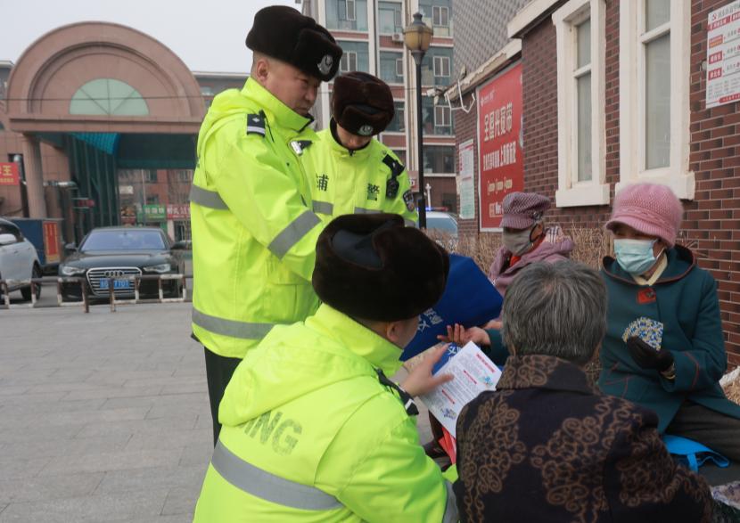 镇赉公安交巡警:推进"警地融合" 共守交通安全_澎湃号·政务_澎湃新闻