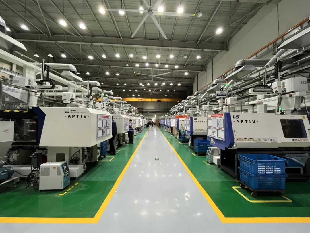 注塑车间及线束智能生产线持续进行技改盐城世明电子器件有限公司积极