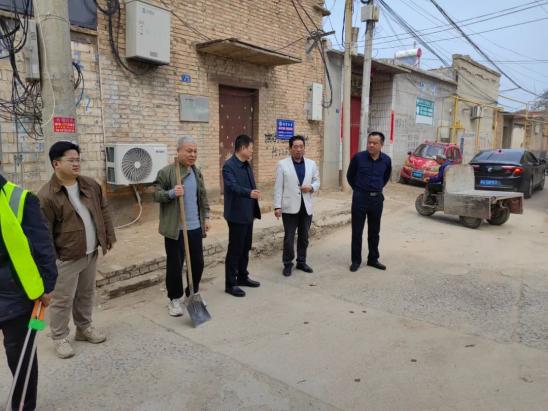 南宫法院院长王东辉到垂杨镇检查督导工作