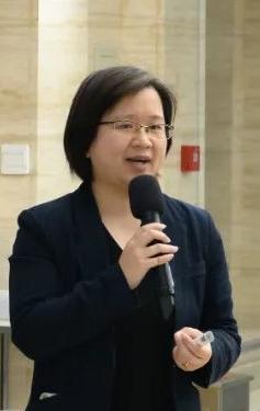 陈敬思,任中,徐颖璐讲解获奖作品▲点击图片查看获奖项目详情▲交流