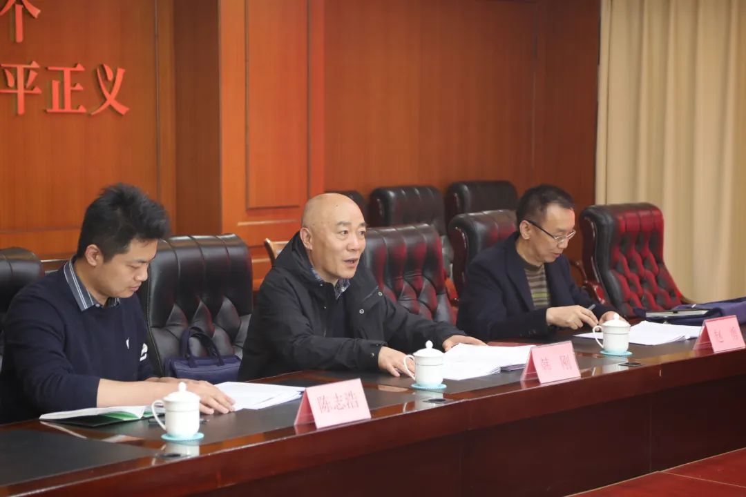 济南中院二级高级法官韩刚一行到市中区法院督导审判质效提升工作