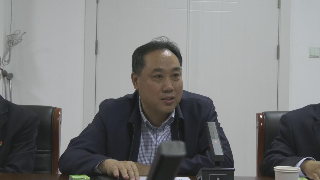 王平一行先后深入门诊楼远程会诊中心