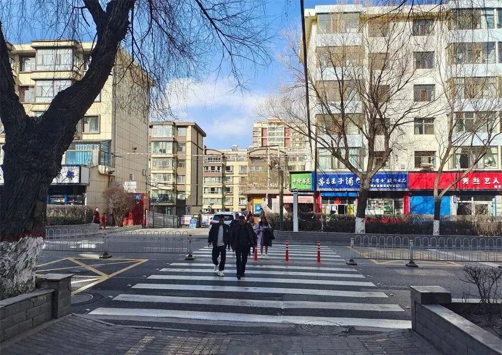 西宁交警发布两则最新道路信息