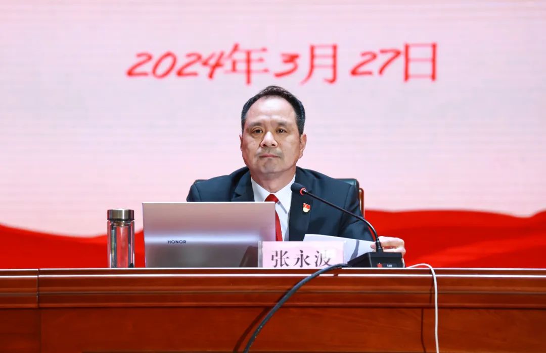 "在漯河中院党组副书记,常务副院长张永波一连串的发问下,这场以"拒绝