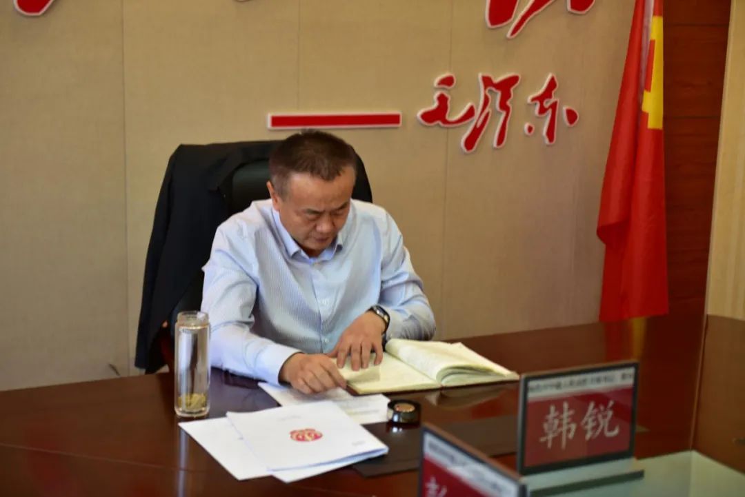 韩锐院长充分肯定大柴旦法院各项工作成绩,过去三年大柴旦法院案件