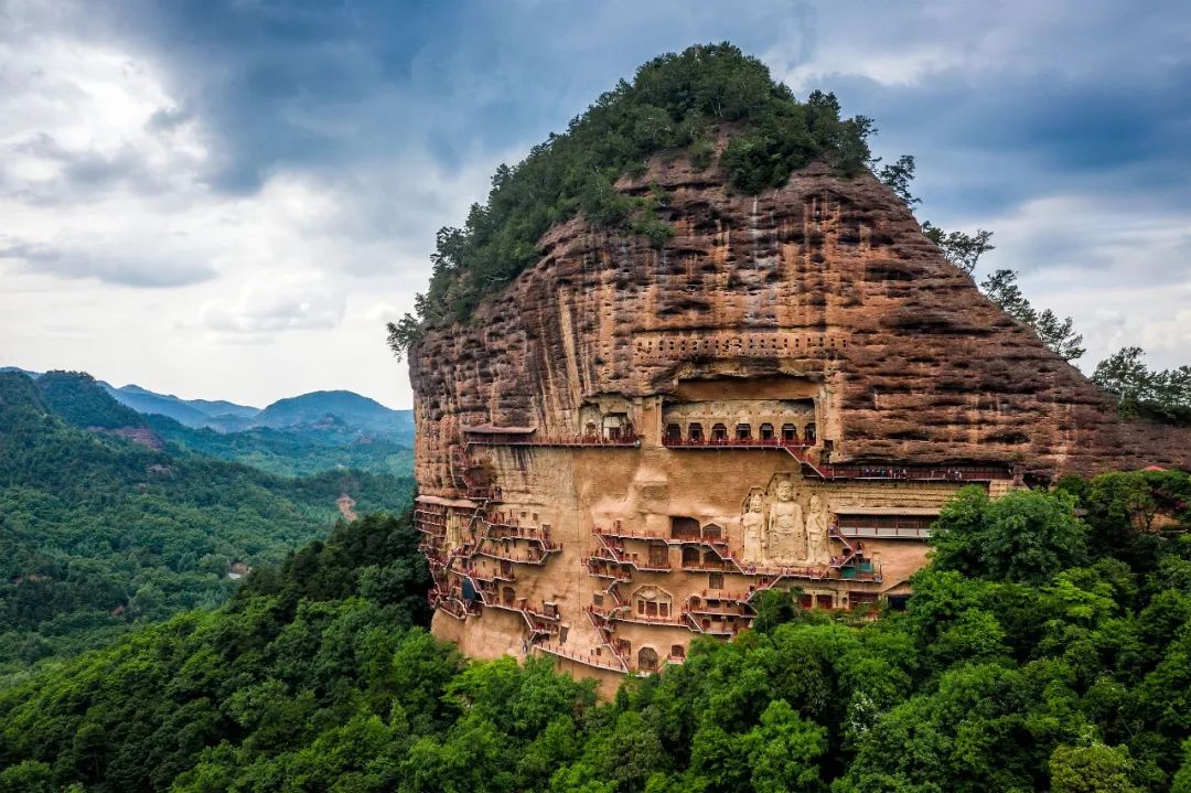 麻辣烫店成了排长队的景区,天水人第一个替伏羲庙和麦积山石窟感到